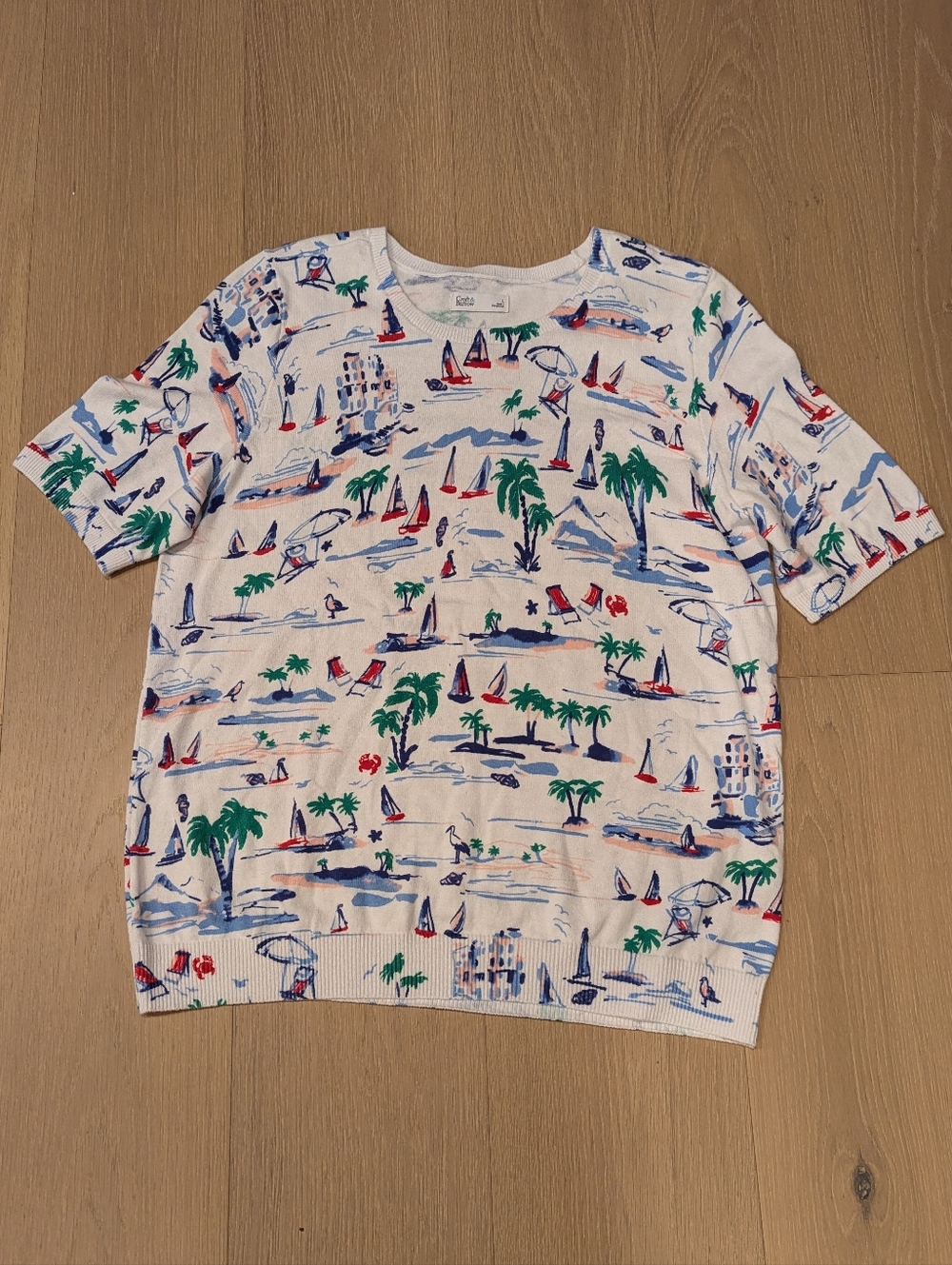 Kohl's White Short Sleeve Top with Blue and Green Tropical Print